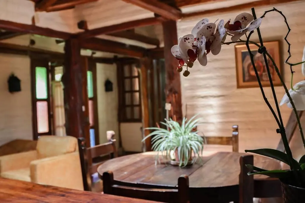 The Cabin Lodging キト アパート